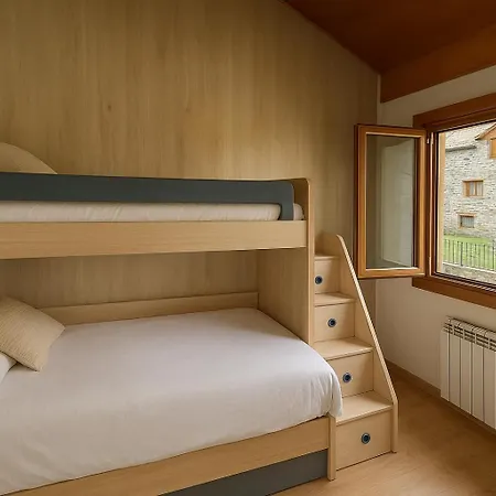 Vista Pirineos, Wifi Y Petfriendly, Gavin - - Arafita *